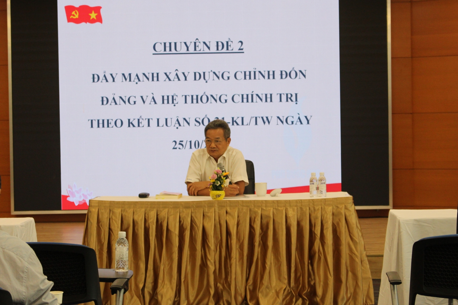 Đảng ủy PQPOC triển khai đợt sinh hoạt chính trị với chủ đề “Tự soi - Tự sửa”