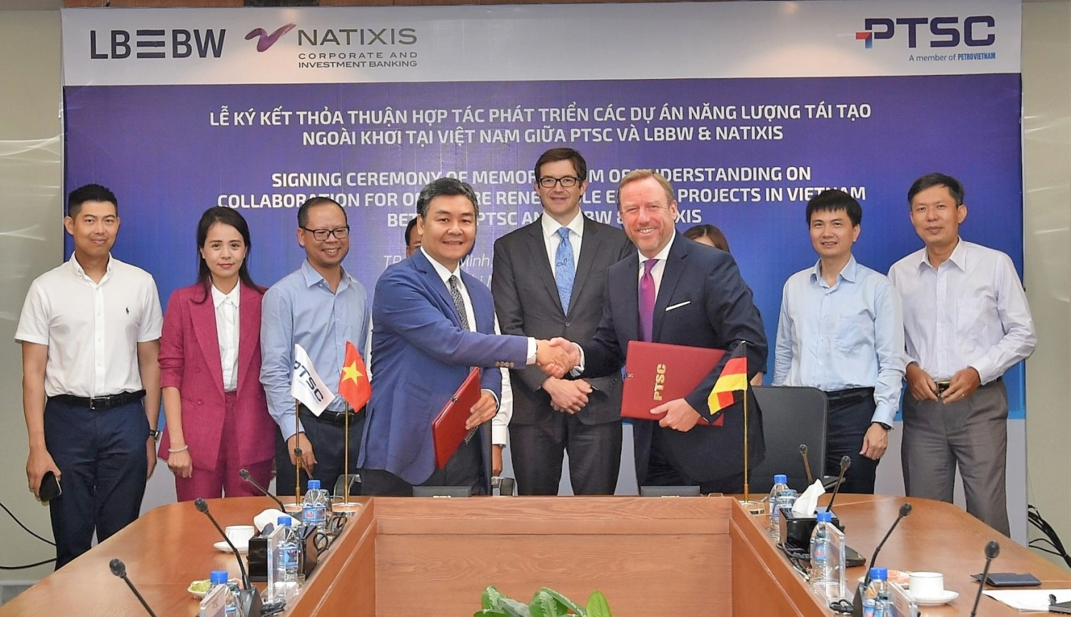 PTSC ký kết Thỏa thuận hợp tác với Tổ hợp ngân hàng LBBW & Natixis CIB về việc phát triển các dự án năng lượng tái tạo ngoài khơi PTSC ký kết Thỏa thuận hợp tác với Tổ hợp ngân hàng LBBW & Natixis CIB về việc phát triển các dự án năng lượng tái tạo ngoài khơi