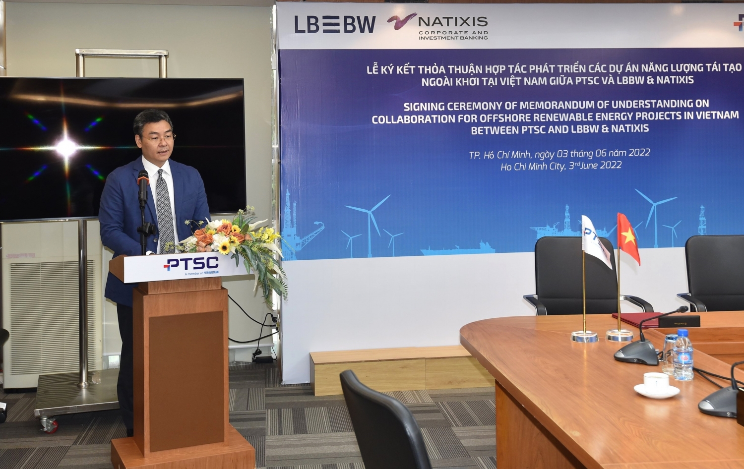 PTSC ký kết Thỏa thuận hợp tác với Tổ hợp ngân hàng LBBW & Natixis CIB về việc phát triển các dự án năng lượng tái tạo ngoài khơi PTSC ký kết Thỏa thuận hợp tác với Tổ hợp ngân hàng LBBW & Natixis CIB về việc phát triển các dự án năng lượng tái tạo ngoài khơi