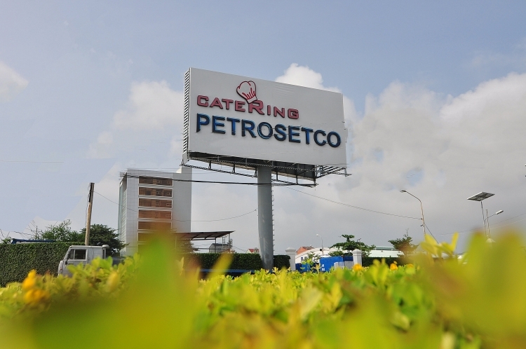 Cung cấp suất ăn công nghiệp là dịch vụ truyền thống của PETROSETCO