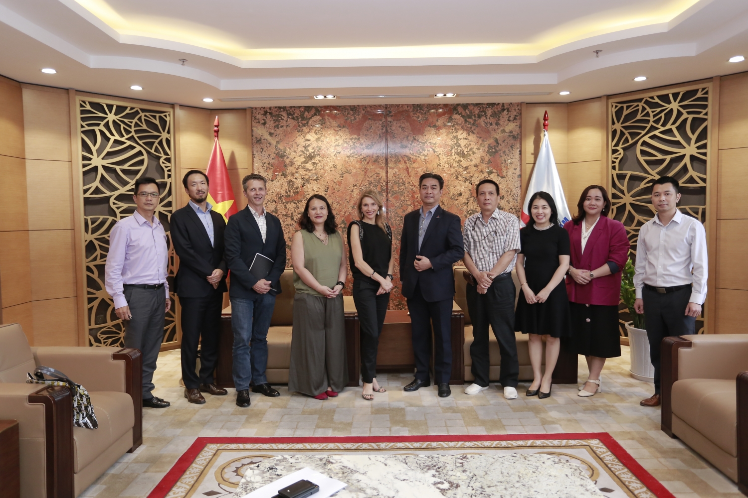 Petrovietnam thúc đẩy hợp tác cùng Microsoft Việt Nam trong lĩnh vực công nghệ thông tin