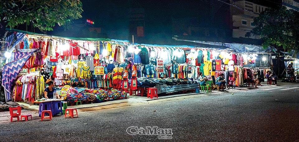 Thú vị chợ đêm ở Cà Mau