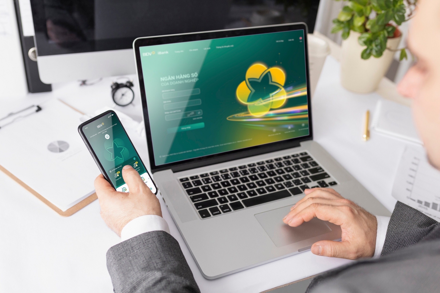 Omni BIDV iBank – Trải nghiệm ngân hàng số vượt trội cho khách hàng tổ chức Omni BIDV iBank - Trải nghiệm ngân hàng số vượt trội cho khách hàng tổ chức