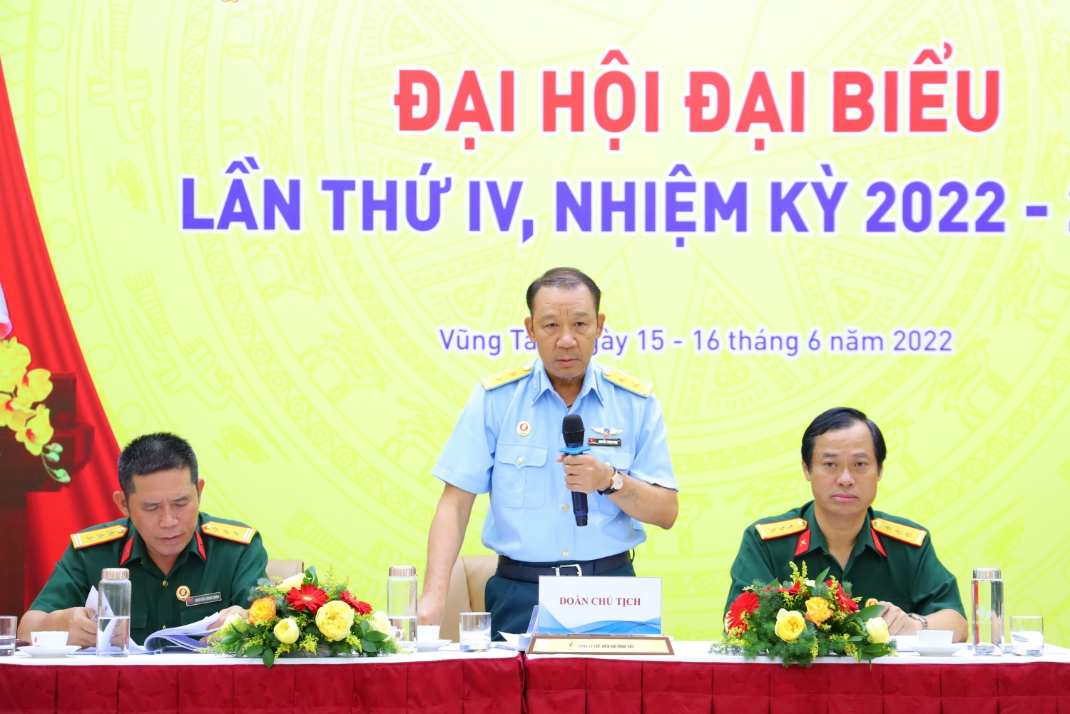 Đoàn chủ tịch điều hành Đại hội