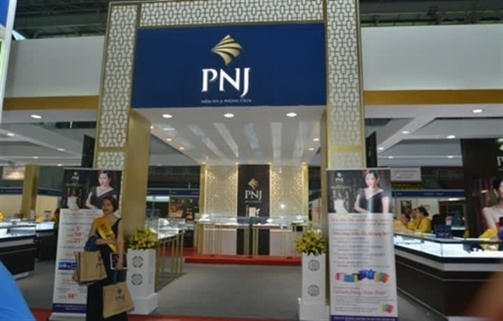 Tin ngân hàng ngày 22/6: Ngân hàng HSBC thông tin việc lãnh đạo Công ty tài chính HSBC Việt Nam bị bắt Tin ngân hàng ngày 22/6: Ngân hàng HSBC thông tin việc lãnh đạo Công ty tài chính HSBC Việt Nam bị bắt