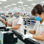 Tin tức kinh tế ngày 22/6: Việt Nam là nước duy nhất được WB nâng dự báo tăng trưởng