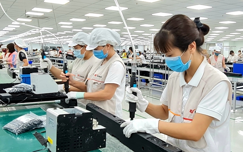 Tin tức kinh tế ngày 22/6: Việt Nam là nước duy nhất được WB nâng dự báo tăng trưởng