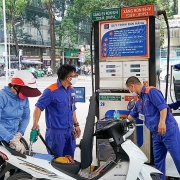 Đảm bảo nguồn cung xăng dầu trong nước không bị gián đoạn