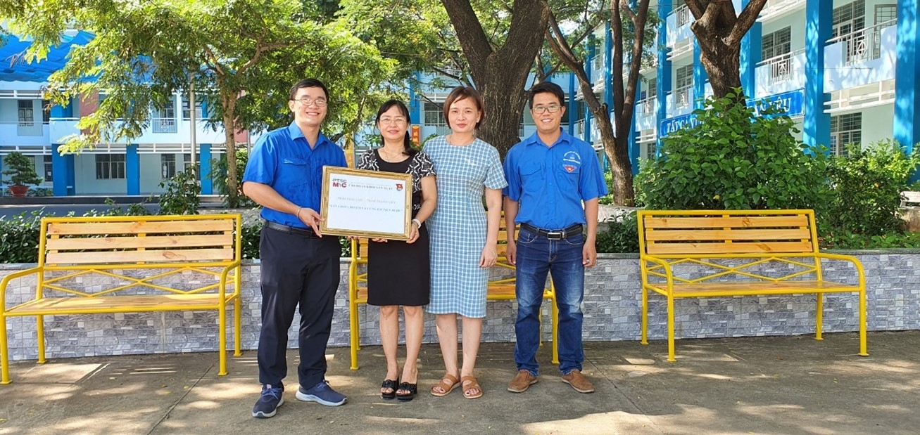 Tuổi trẻ PTSC M&C trao tặng công trình thanh niên Tuổi trẻ PTSC M&C trao tặng công trình thanh niên