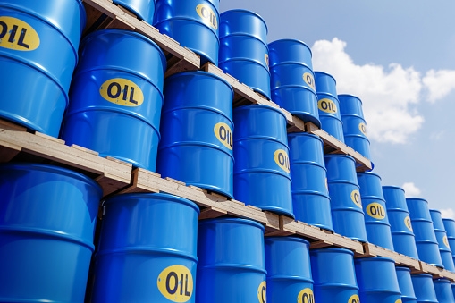 Giá dầu tăng 2 USD/thùng sau khi G7 tuyên bố gói trừng phạt mới với Nga