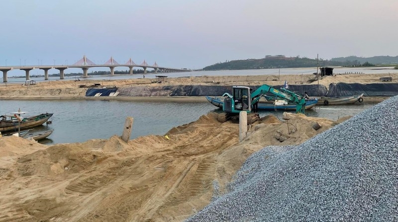Lập Hội đồng thẩm định Quy hoạch thăm dò, khai thác, khoáng sản làm vật liệu xây dựng