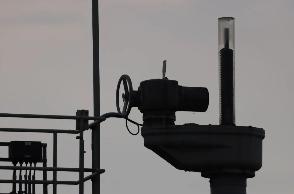OPEC+ tránh cam kết tiếp tục tăng sản lượng dầu bất chấp áp lực của phương Tây