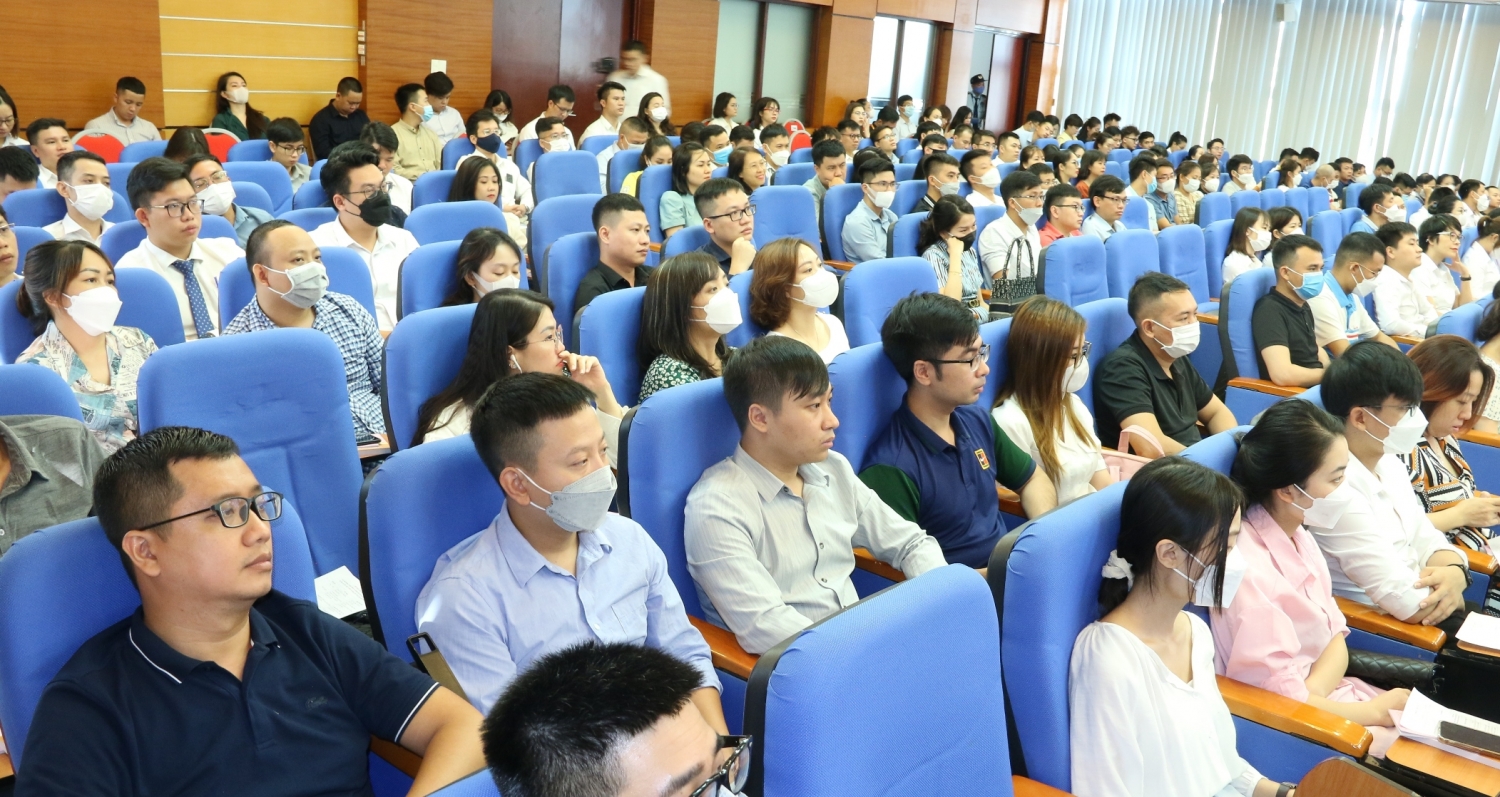 Bồi dưỡng lý luận chính trị cho đối tượng kết nạp Đảng năm 2022 tại khu vực Hà Nội