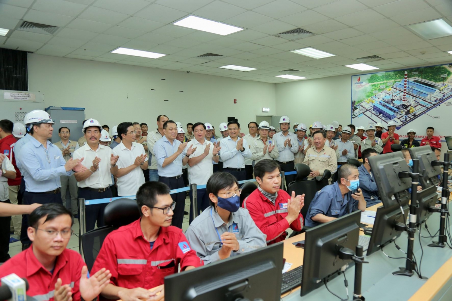Petrovietnam tiếp tục duy trì sản lượng khai thác, nộp ngân sách hơn 66 nghìn tỷ đồng