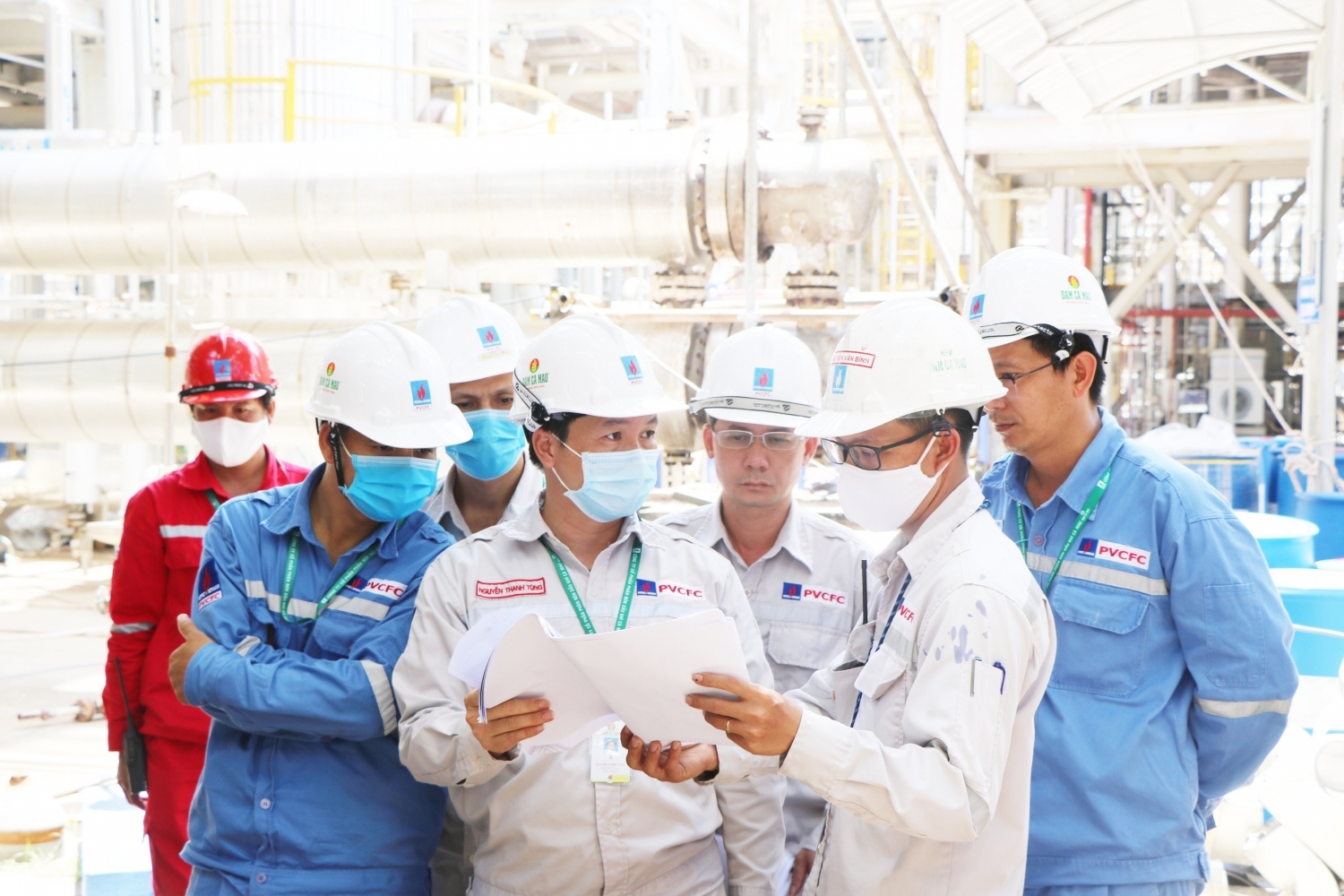 Petrovietnam tiếp tục duy trì sản lượng khai thác, nộp ngân sách hơn 66 nghìn tỷ đồng