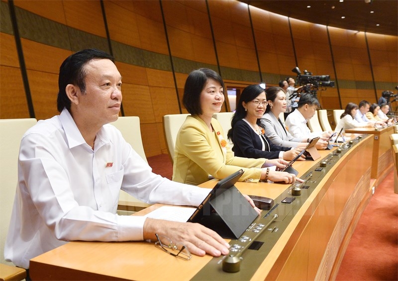 Quốc hội thông qua mục tiêu tăng trưởng GDP năm 2023 khoảng 6,5%