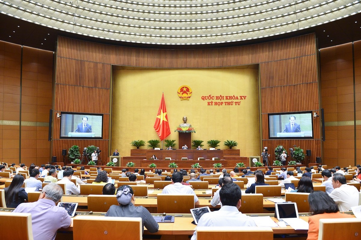 Tăng lương công chức, viên chức lên 1,8 triệu đồng từ 1/7/2023