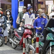 Đề xuất áp thuế bảo vệ môi trường ở mức sàn 1.000 đồng/lít