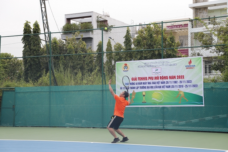 PVU tổ chức thành công giải Tennis mở rộng năm 2022