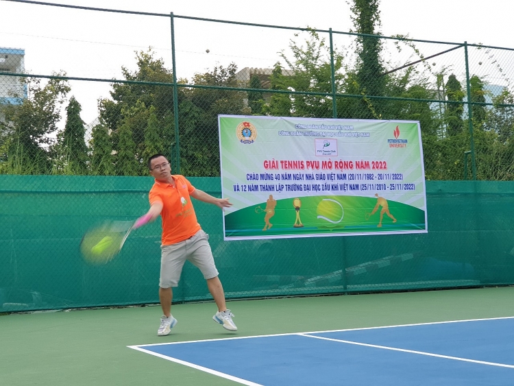 PVU tổ chức thành công giải Tennis mở rộng năm 2022