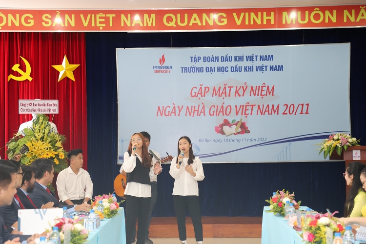 PVU tổ chức Lễ kỷ niệm 40 năm Ngày Nhà giáo Việt Nam 20/11