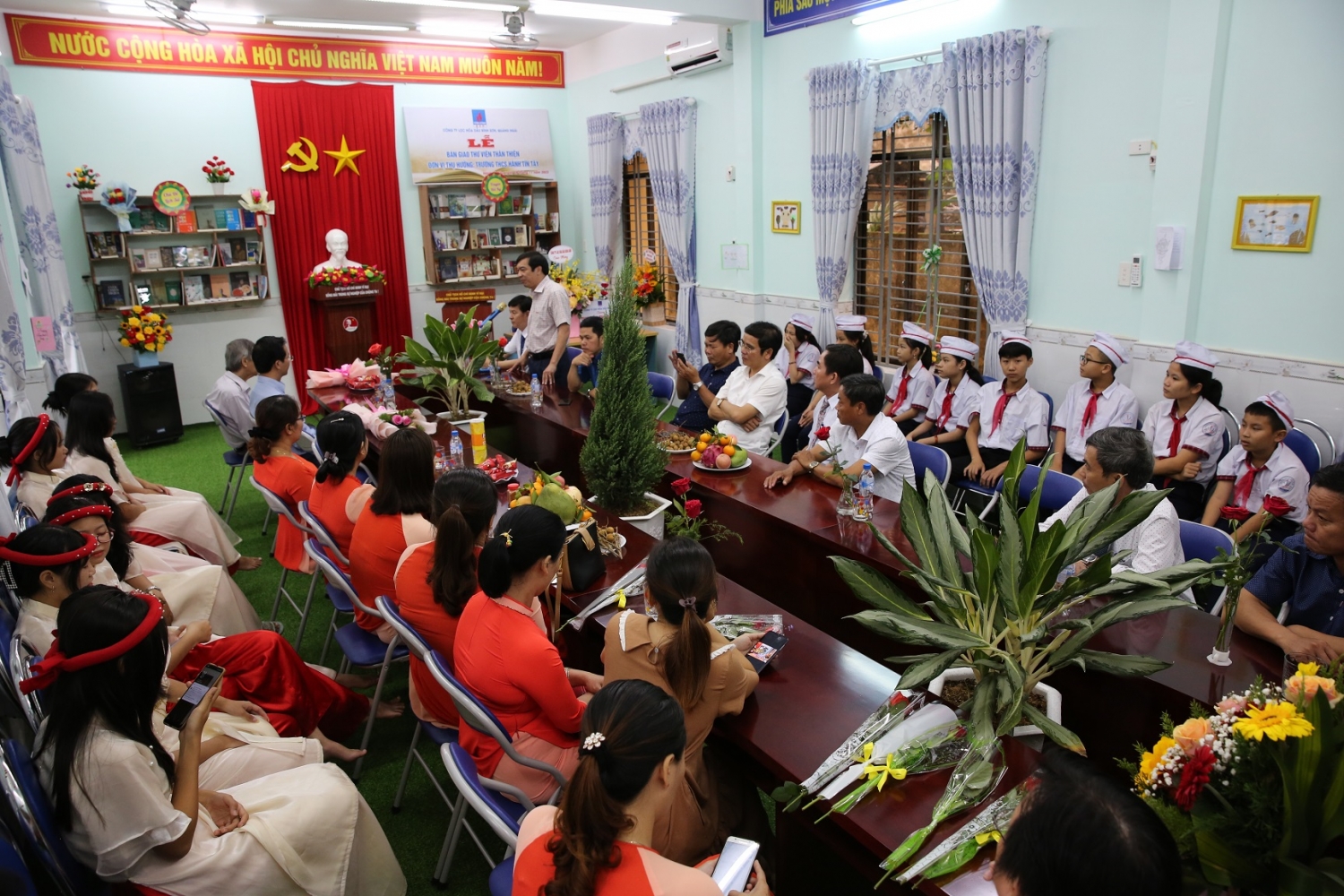 Khánh thành và bàn giao thư viện xanh Trường THCS Hành Tín Tây do BSR tài trợ