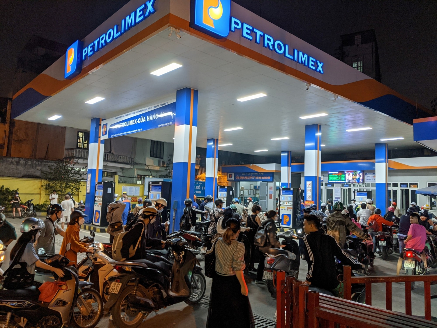 Sắp hết hiệu lực về giảm thuế bảo vệ môi trường đối với xăng dầu, Bộ Tài chính kiến nghị gì?