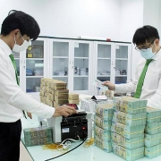 Tin tức kinh tế ngày 22/11: Vẫn còn dư địa để nới hạn mức tín dụng