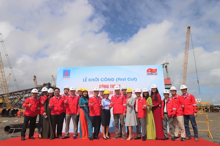 Khởi công công trình Dự án phát triển mỏ Đại Hùng Pha 3, Lô 05.1a