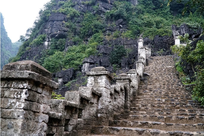 Khám phá và trải nghiệm Tuyệt Tình Cốc - Ninh Bình