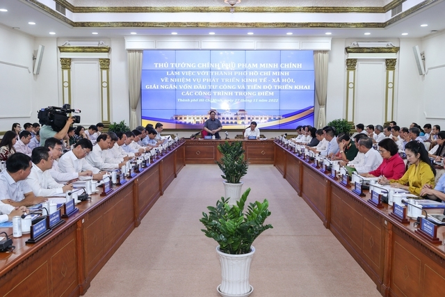 Thủ tướng đề nghị TPHCM tập trung nguồn lực cho 3 động lực tăng trưởng: Tiêu dùng, đầu tư, xuất khẩu