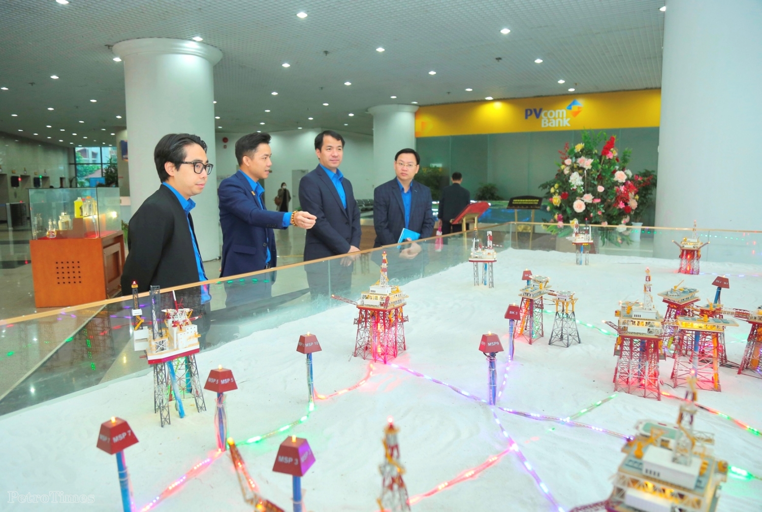 Tuổi trẻ Dầu khí tham gia triển lãm 