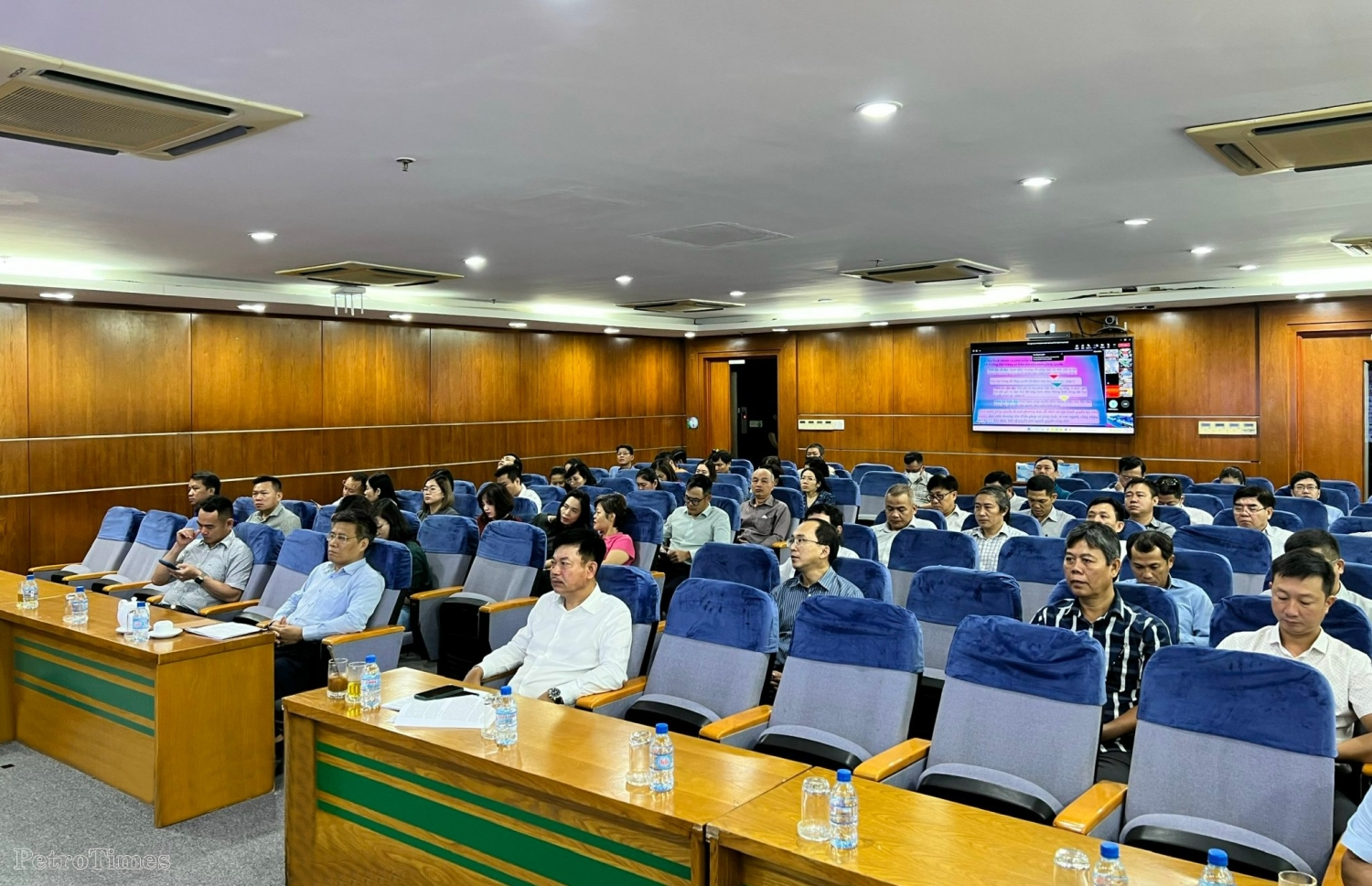 Đảng bộ PVFCCo nghiên cứu, học tập, quán triệt Nghị quyết Trung ương 6, khoá XIII