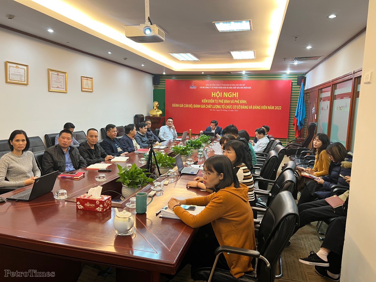 Đảng bộ PVFCCo nghiên cứu, học tập, quán triệt Nghị quyết Trung ương 6, khoá XIII