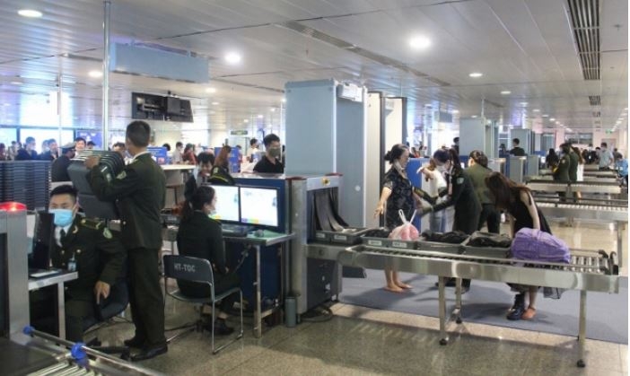 Kiểm soát chặt công tác vận chuyển hàng hóa qua đường hàng không dịp Tết