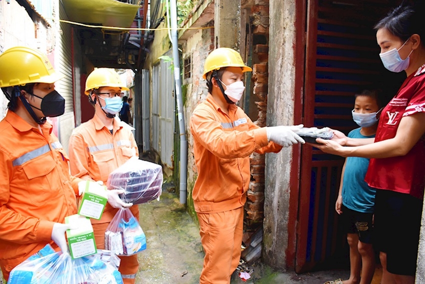 EVN - đồng hành cùng khách hàng sử dụng điện an toàn, tiết kiệm và hiệu quả