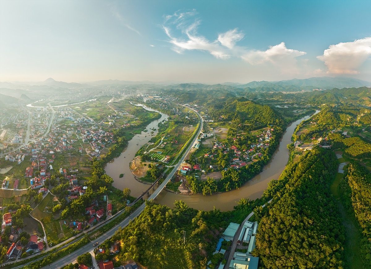 Xứ Lạng không chỉ có Mẫu Sơn
