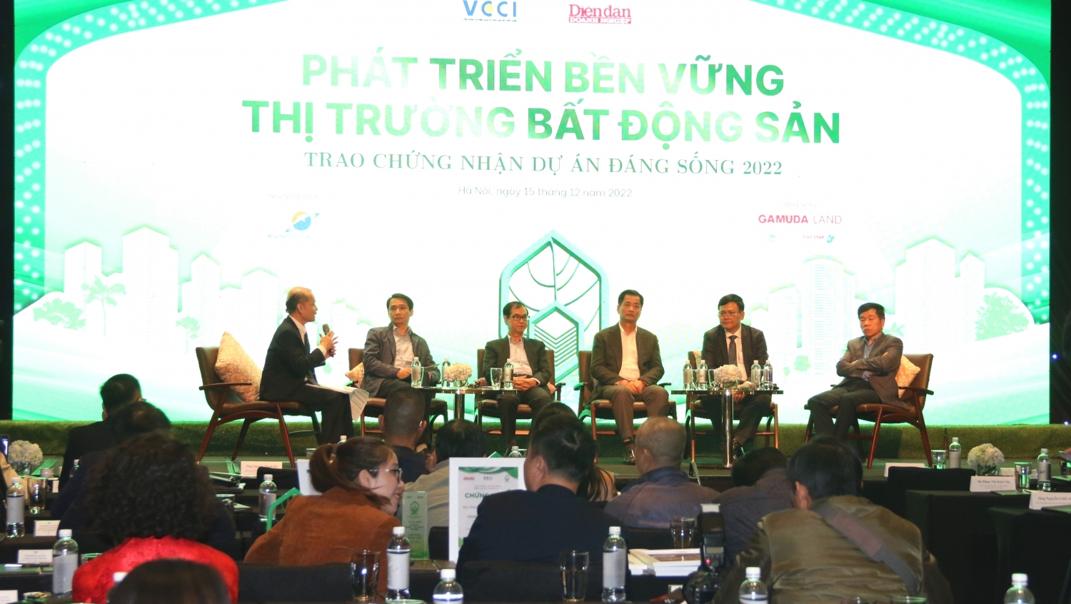 Thị trường bất động sản sẽ vượt khó và sớm khởi sắc trở lại