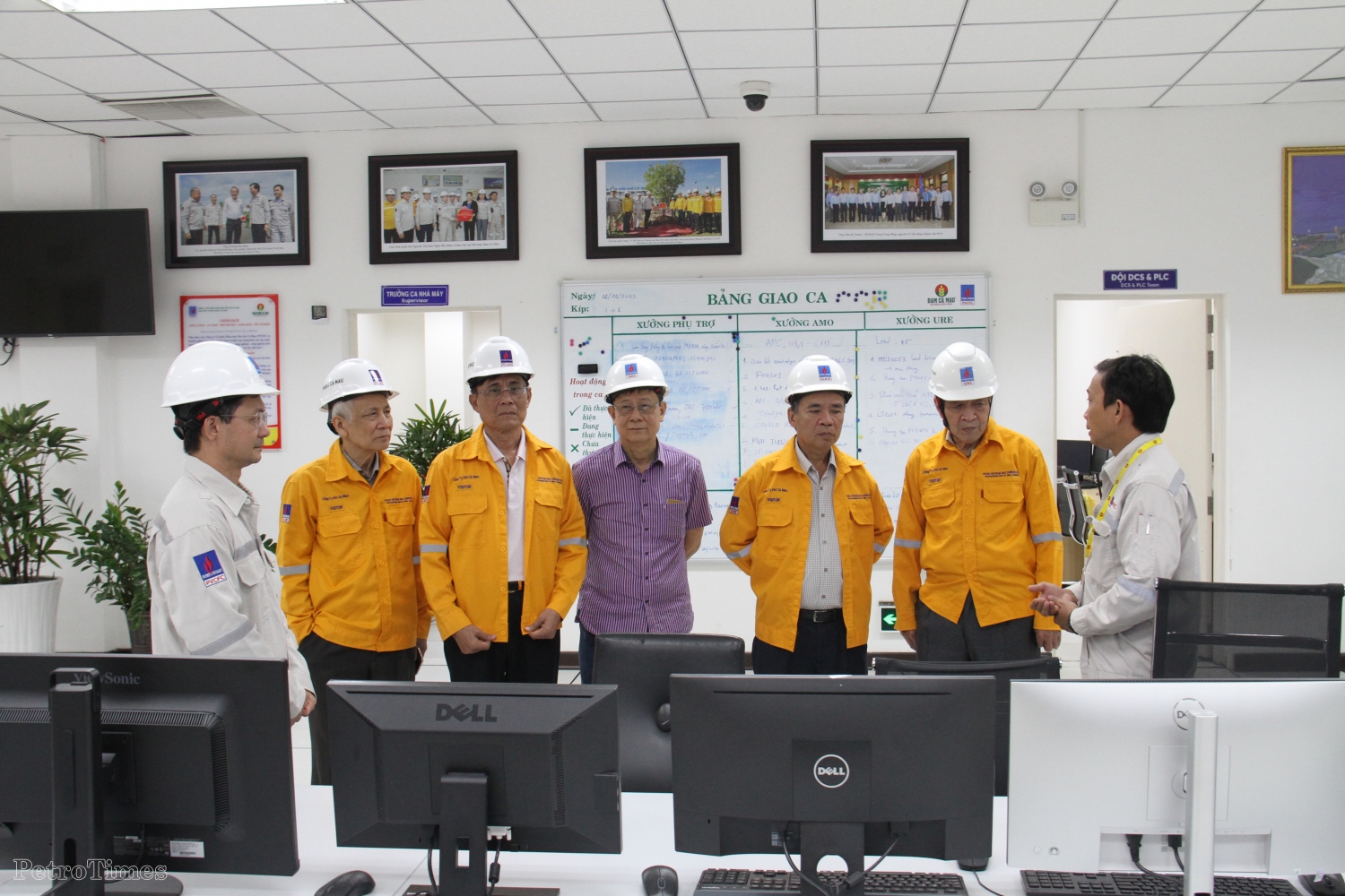 Thường trực Hội DKVN đi thực tế các công trình Dầu khí tại Cà Mau, Hậu Giang