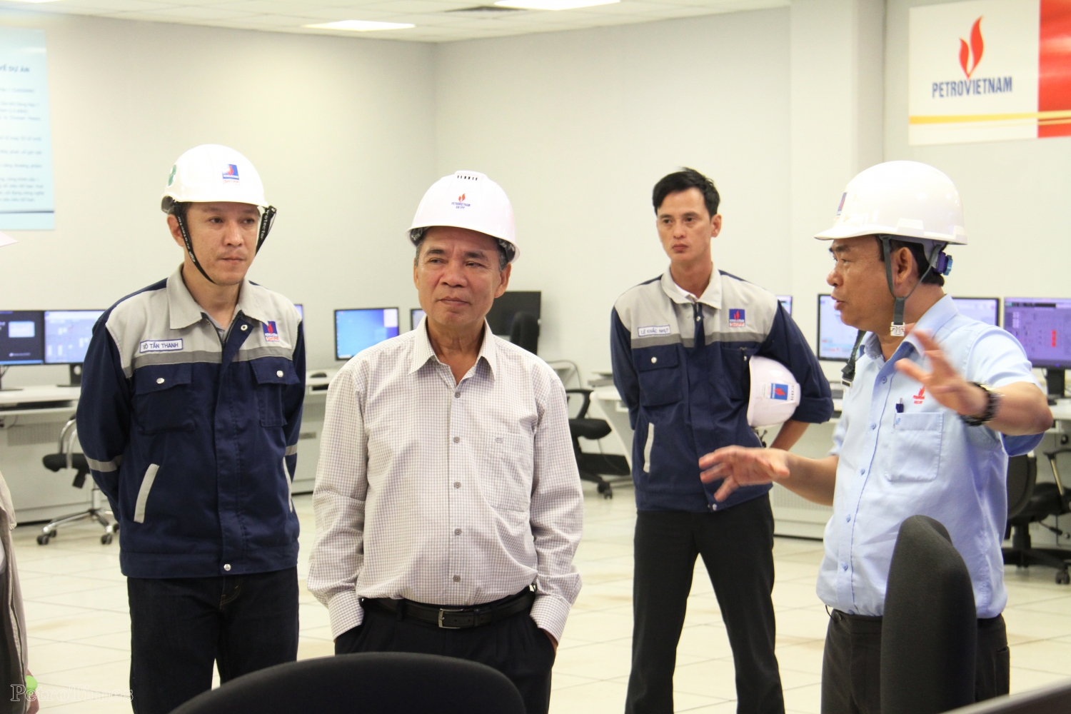 Thường trực Hội DKVN đi thực tế các công trình Dầu khí tại Cà Mau, Hậu Giang