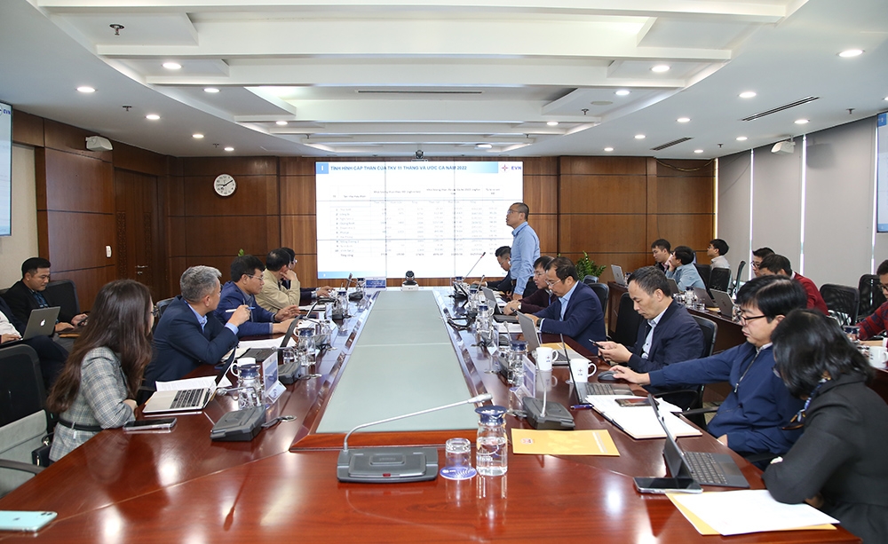 EVN và TKV phối hợp tìm giải pháp chuẩn bị nguồn than cho sản xuất điện năm 2023