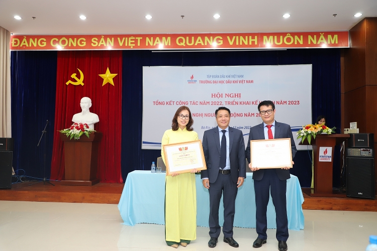 Trường Đại học Dầu khí Việt Nam vượt khó khăn về đích ấn tượng năm 2022