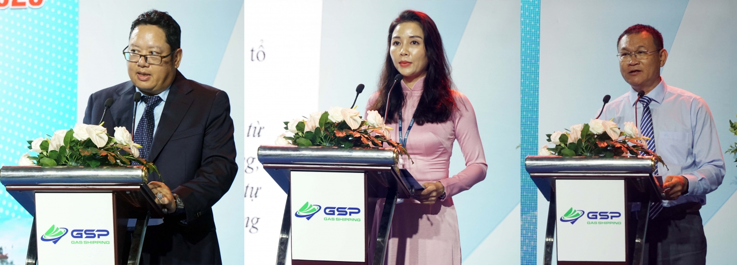 Các đại biểu trình bày tham luận tại Hội nghị Các đại biểu trình bày tham luận tại Hội nghị