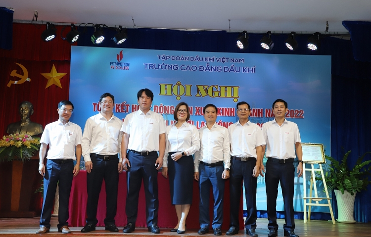 Trường Cao đẳng Dầu khí: Nâng cao chất lượng đào tạo - Khẳng định vị thế, góp phần vào sự phát triển của Petrovietnam