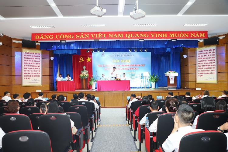 Trường Cao đẳng Dầu khí: Nâng cao chất lượng đào tạo - Khẳng định vị thế, góp phần vào sự phát triển của Petrovietnam