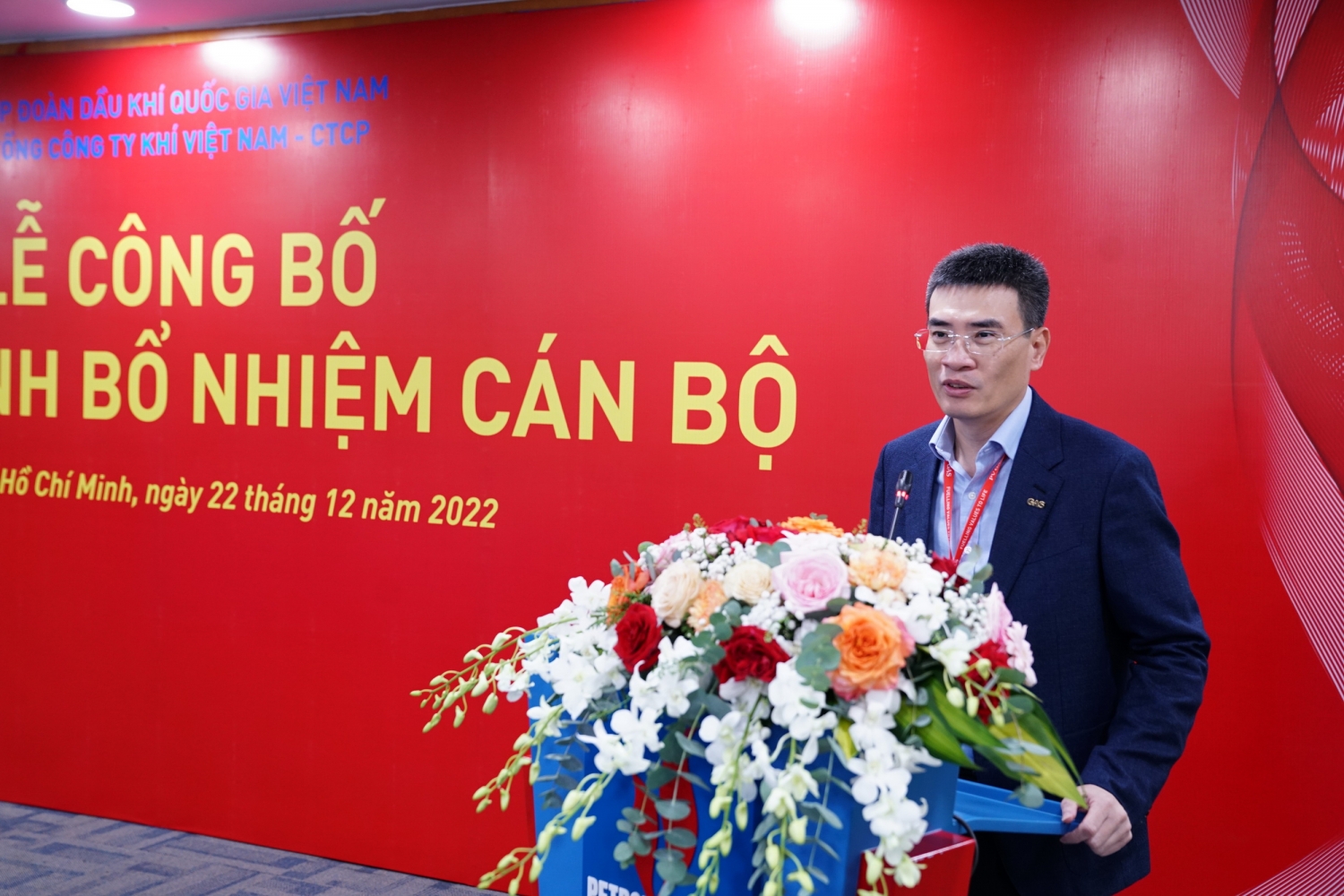 Phó Tổng giám đốc Petrovietnam, Bí thư Đảng ủy, Chủ tịch HĐQT PV GAS Dương Mạnh Sơn phát biểu chúc mừng và giao nhiệm vụ cho Phó Tổng giám đốc mới của PV GAS
