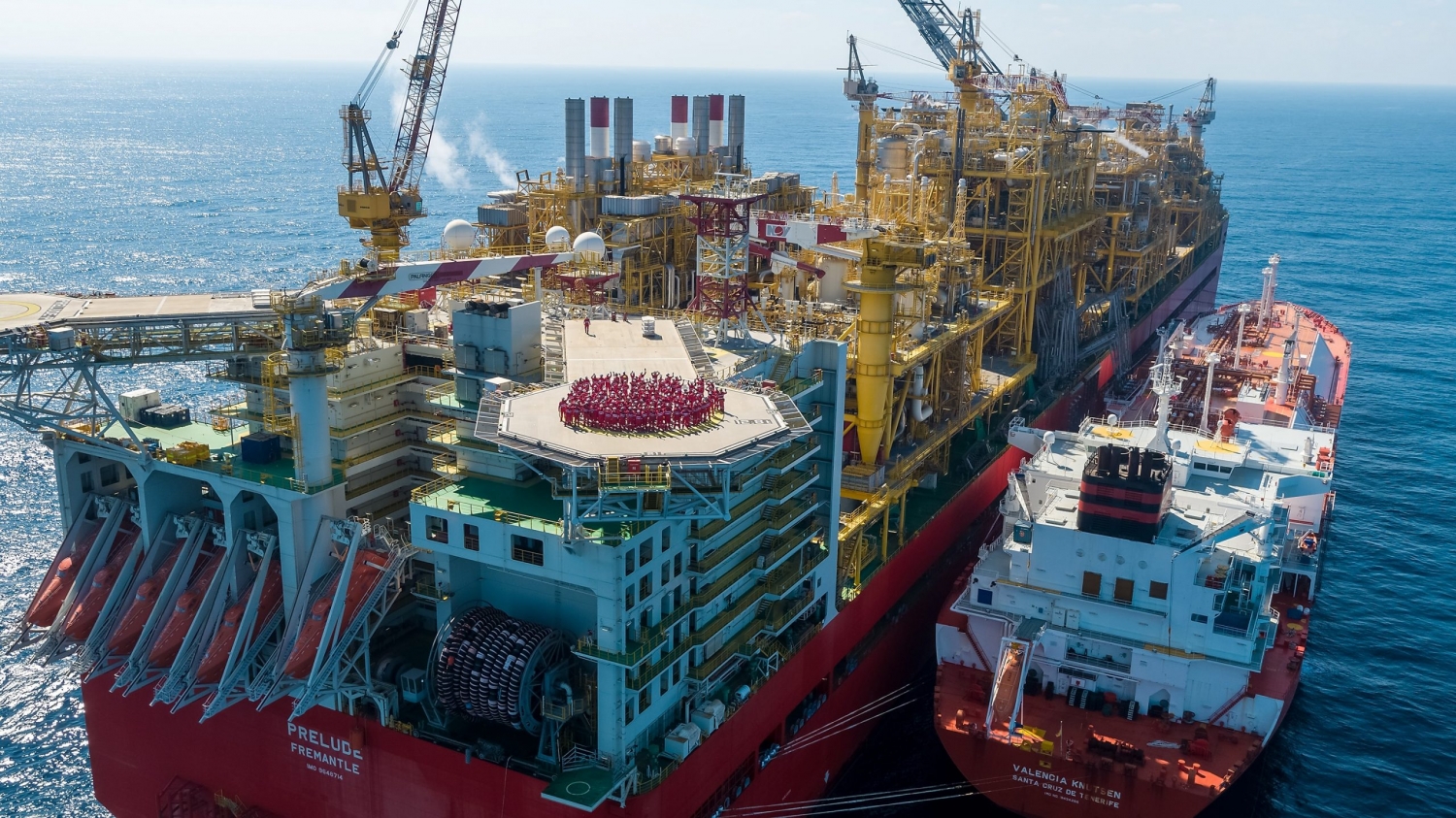 Shell: Phát hiện cháy trên tàu khai thác LNG nổi ngoài khơi lớn nhất thế giới