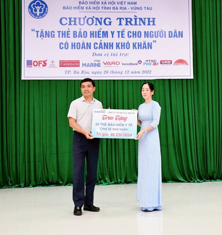 PTSC Marine tham gia trao tặng thẻ BHYT cho người dân có hoàn cảnh khó khăn