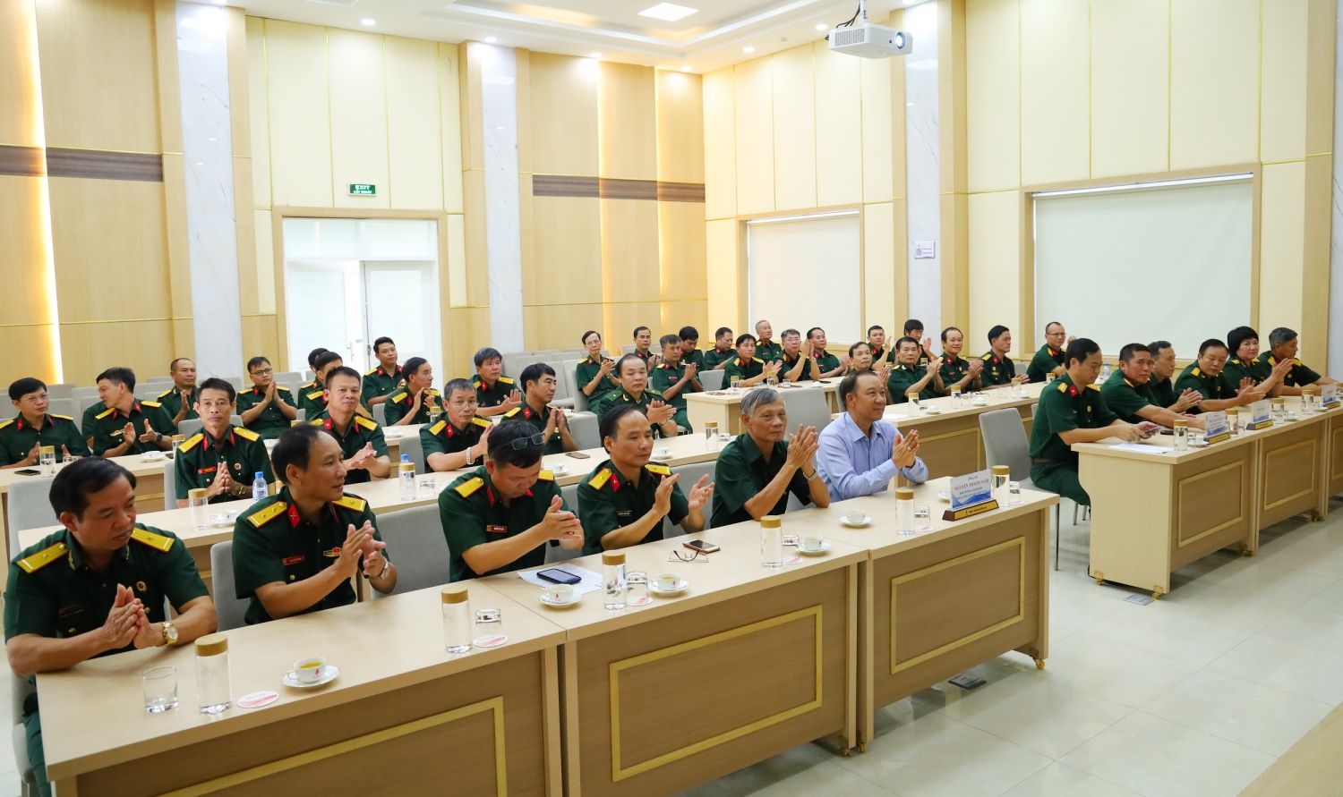 Hội nghị nêu cao tinh thần “Phát huy truyền thống bộ đội Cụ Hồ, Cựu chiến binh Tập đoàn Dầu khí Việt Nam gương mẫu, nghĩa tình”