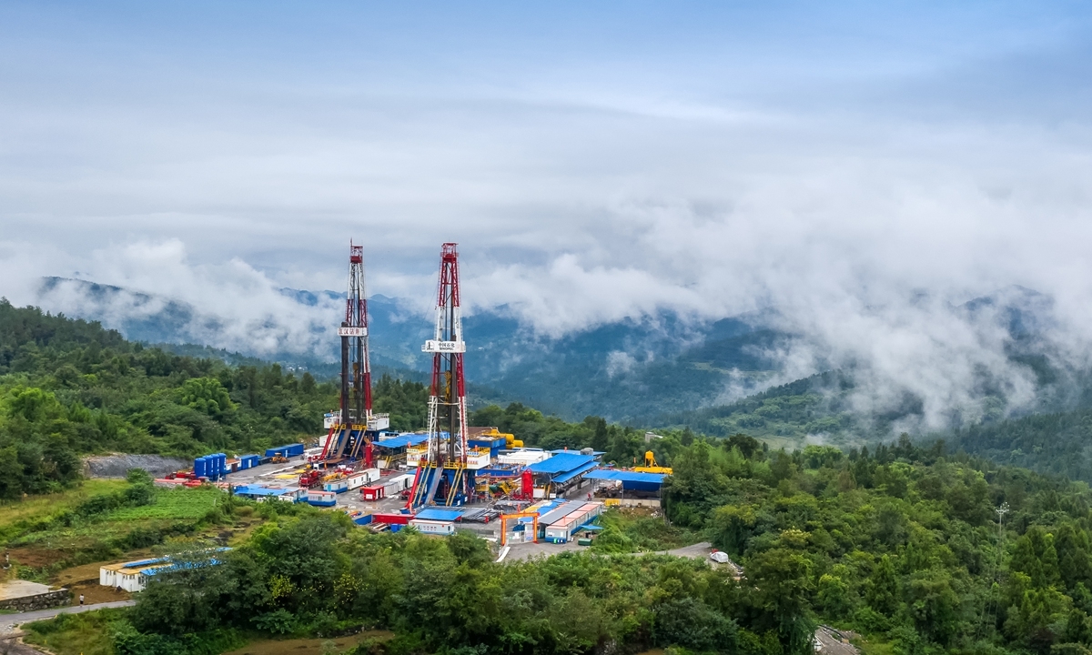 Sinopec mua cổ phần Susco Dealer, hoàn thành thăm dò tại Bể Tứ Xuyên Sinopec mua cổ phần Susco Dealer, hoàn thành thăm dò tại Bể Tứ Xuyên